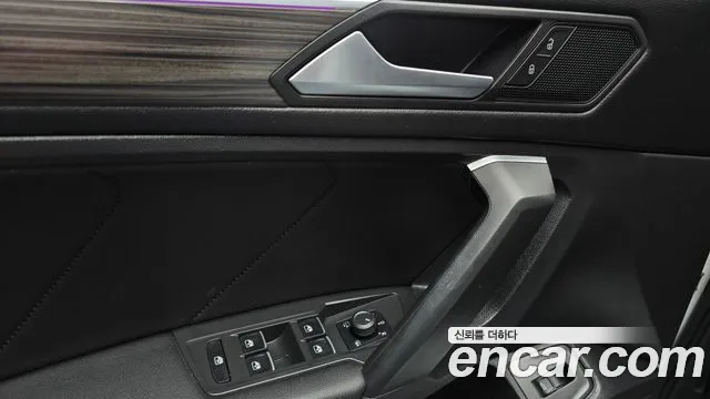 Volkswagen Tiguan — Фото автомобиля 30
