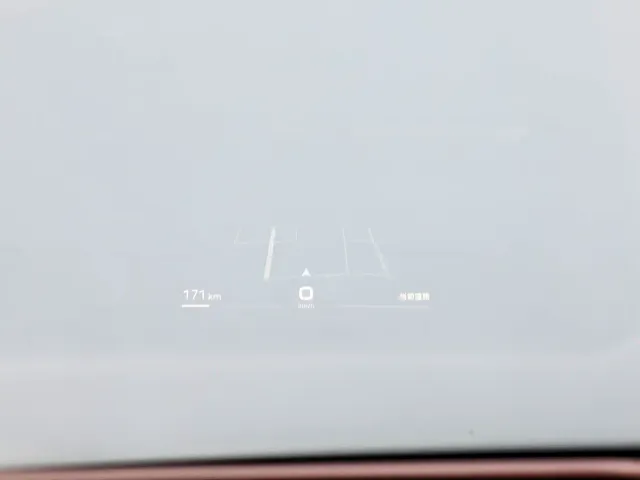 Xiaomi SU7 — Фото автомобиля 7
