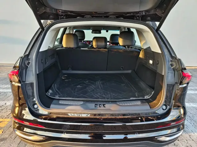 Lincoln Nautilus 2025 2.0T FWD Launch Edition — Фото автомобиля 13