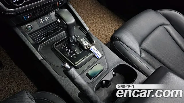 KG_Mobility_Ssangyong Rexton Новый Rexton Sport Дизель 2.2 2WD — Фото автомобиля 9