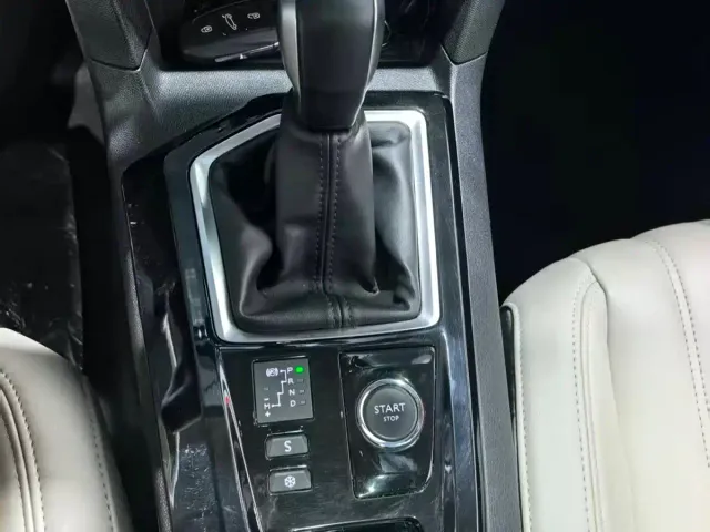 Peugeot 408 — Фото автомобиля 13