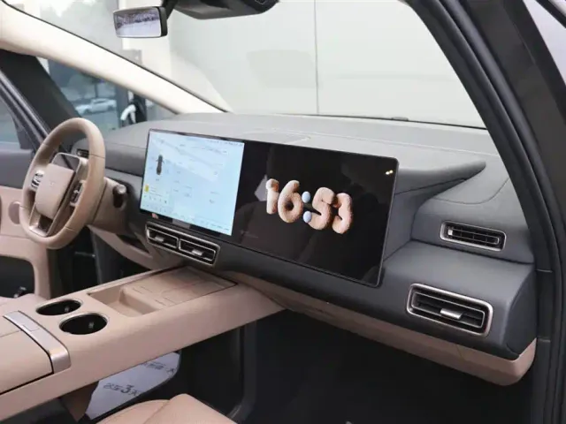 Li Auto Li Auto MEGA 2025 Model Home Family Special Edition — Фото автомобиля 26