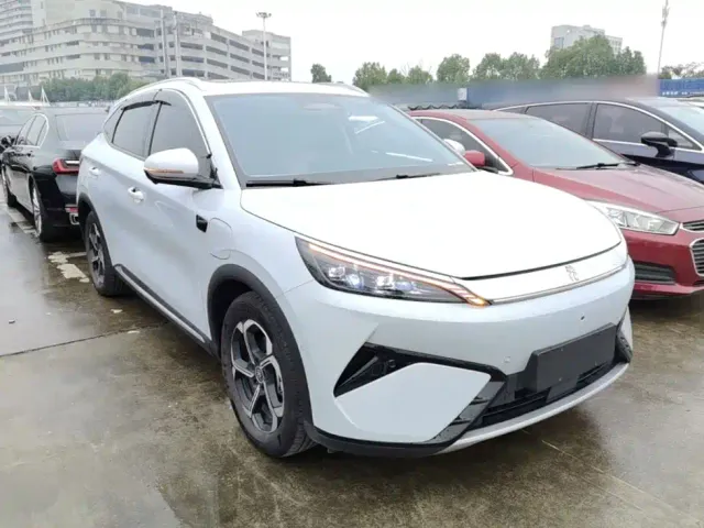 BYD Yuan PLUS — Фото автомобиля 3