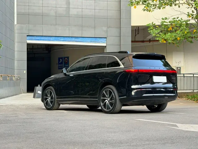 Xpeng G9 — Фото автомобиля 6