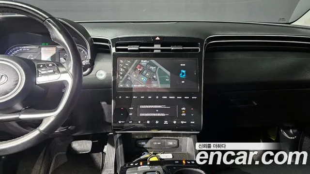 Hyundai Tucson Tucson (NX4) Дизель 2.0 2WD — Фото автомобиля 19