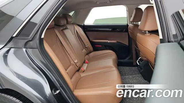 Hyundai Grandeur GN7 — Фото автомобиля 11