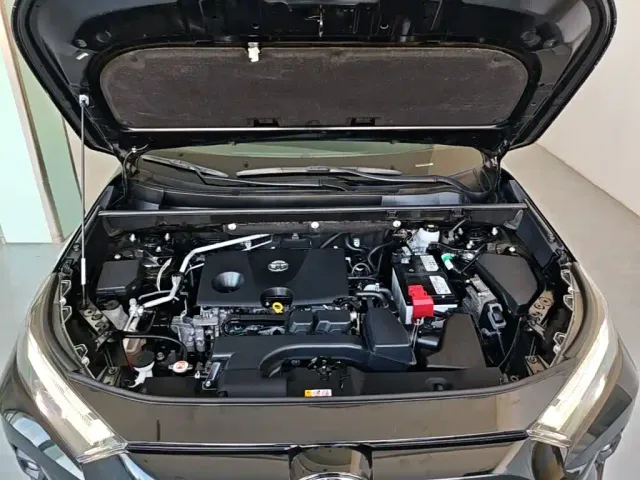 Toyota RAV4 — Фото автомобиля 19