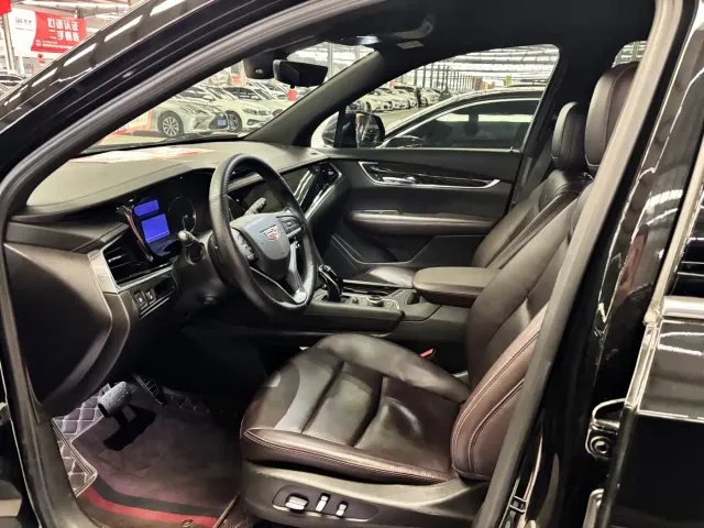 Cadillac XT6 — Фото автомобиля 6