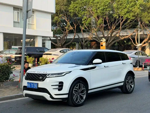 Фотография автомобиля — Land Rover Range Rover Evoque