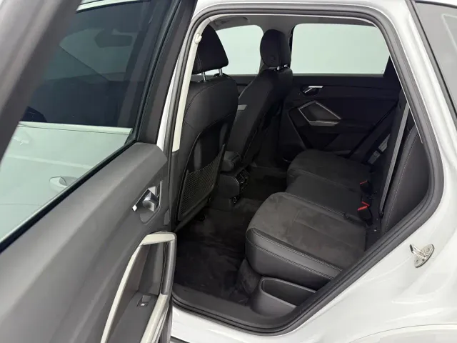 Audi Q3 — Фото автомобиля 16