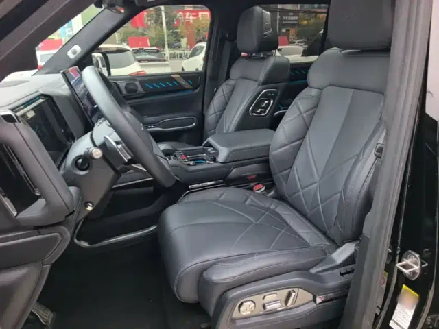 BYD FangChengBao Leopard 8 — Фото автомобиля 14