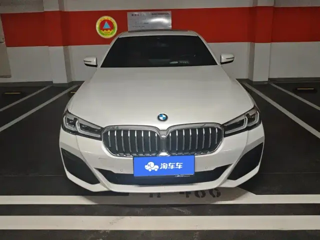 BMW 5 Series — Фото автомобиля 2