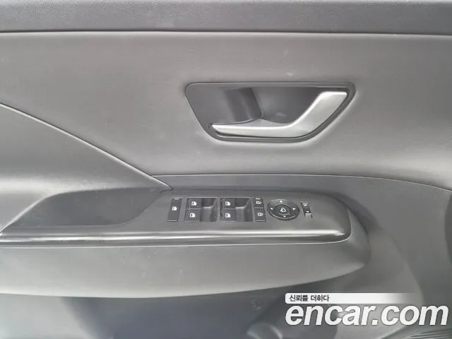 Hyundai Kona SX2 — Фото автомобиля 10