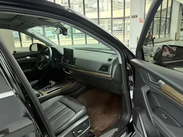 Audi Q5L — Фото автомобиля 7