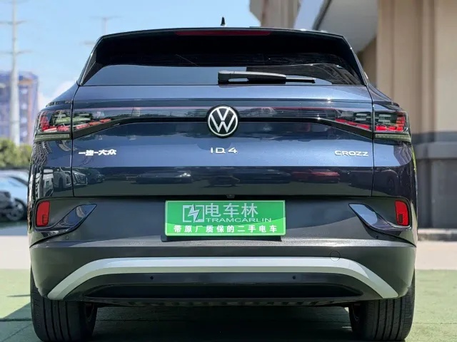 Volkswagen ID.4 CROZZ 2022 Standard Range PURE Edition — Фото автомобиля 17