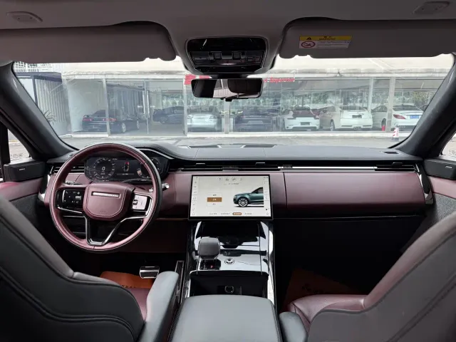 Land Rover Range Rover Sport — Фото автомобиля 10