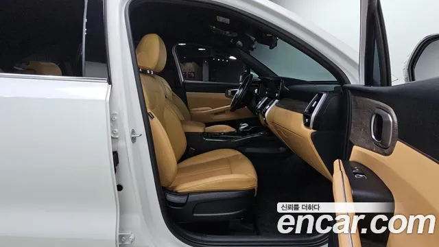 Kia Sorento Sorento 4-е поколение Бензин 2.5T 2WD — Фото автомобиля 12