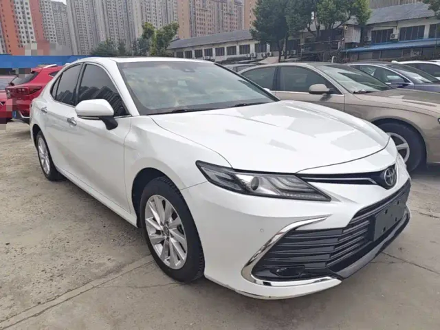 Toyota Camry — Фото автомобиля 3