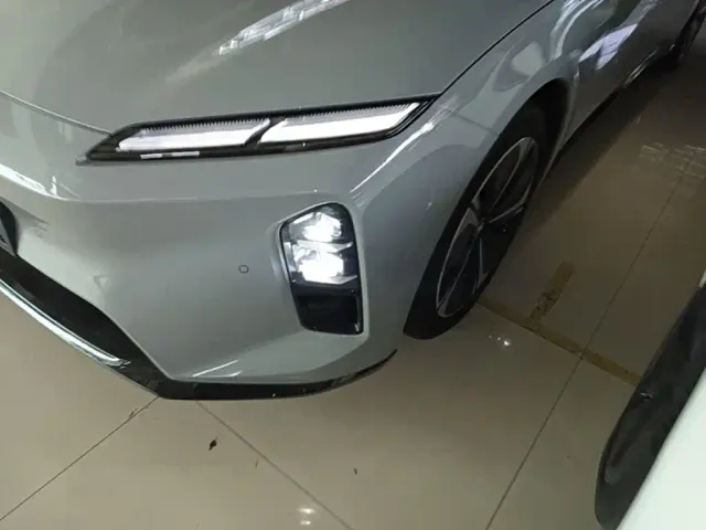 Nio ET5 Touring — Фото автомобиля 23