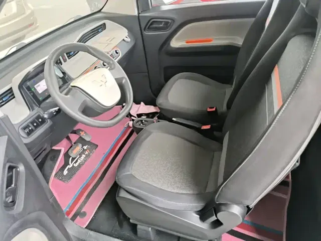 Wuling Hongguang Mini EV — Фото автомобиля 14