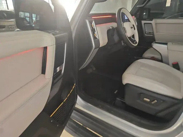 iCAR V23 — Фото автомобиля 15