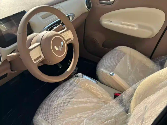 Wuling Hongguang Mini EV — Фото автомобиля 8