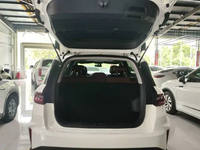 Geely Vision X6 — Фото автомобиля 18