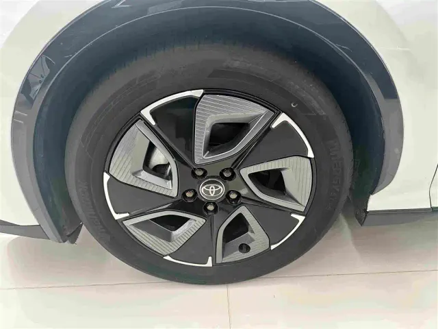 Toyota bZ3 — Фото автомобиля 4