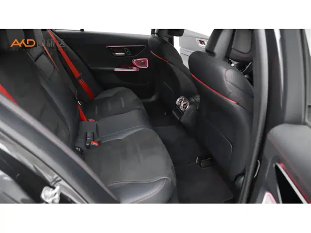 Mercedes-Benz C-Class AMG — Фото автомобиля 8