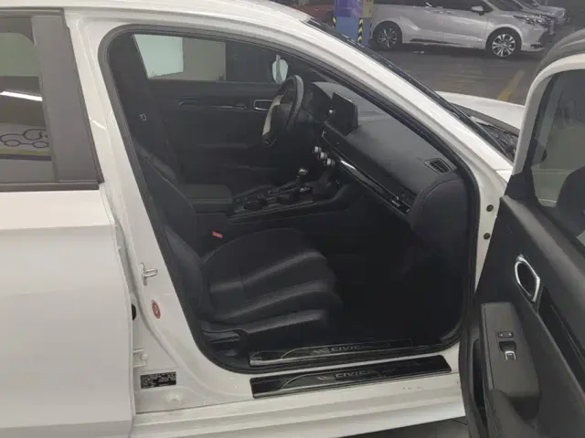 Honda Civic — Фото автомобиля 8