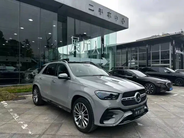Mercedes-Benz GLE-Class — Фото автомобиля 3