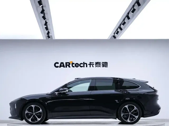 Nio ET5 Touring — Фото автомобиля 2