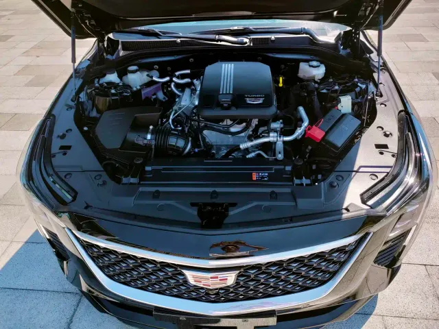 Cadillac CT5 — Фото автомобиля 12