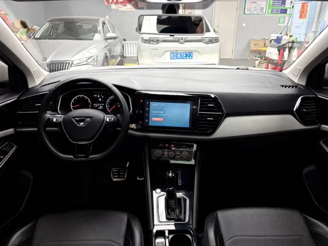 Jetta VS5 — Фото автомобиля 10