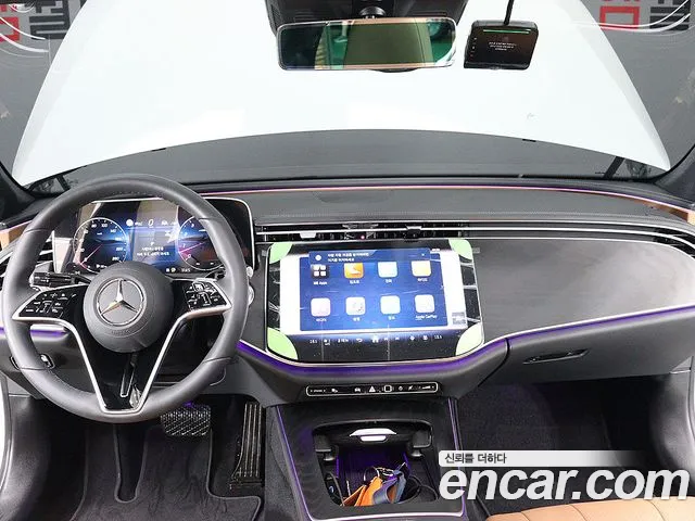 Mercedes-Benz E-Class — Фото автомобиля 7