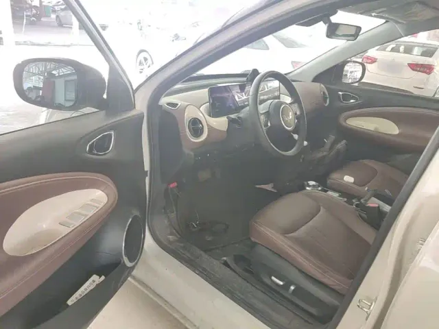 Wuling Bingo — Фото автомобиля 15