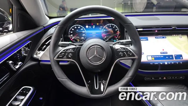 Mercedes-Benz E-Class — Фото автомобиля 13