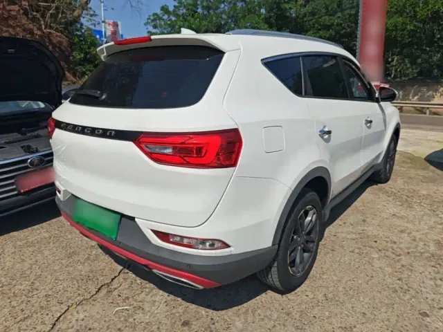 DFSK Fengguang 580 — Фото автомобиля 6