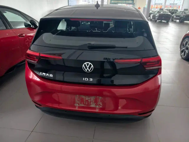 Volkswagen ID.3 — Фото автомобиля 5