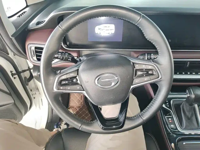 GAC Trumpchi M6 — Фото автомобиля 10