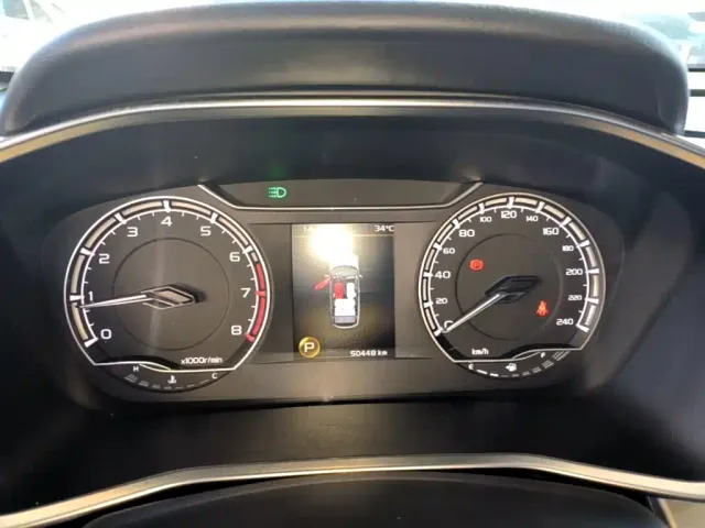 Geely Binyue — Фото автомобиля 11