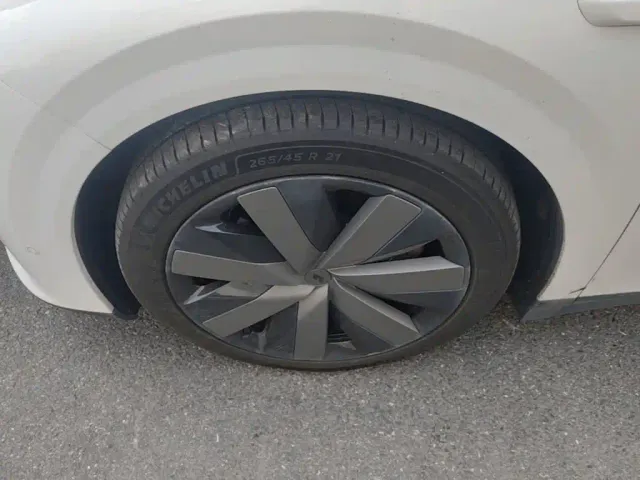 Li Auto i6 — Фото автомобиля 22