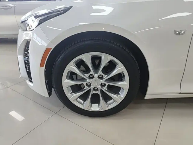 Cadillac CT5 — Фото автомобиля 22