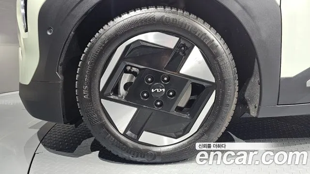 Kia EV3 — Фото автомобиля 4