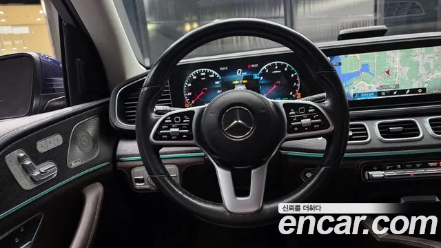 Mercedes-Benz GLE-Class — Фото автомобиля 13