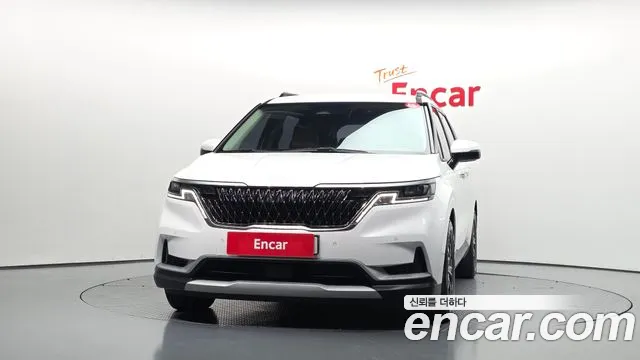 Kia Carnival — Фото автомобиля 3