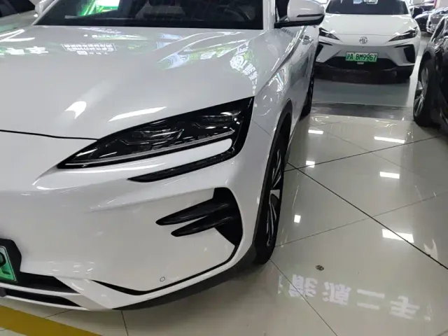 BYD Song PLUS — Фото автомобиля 23