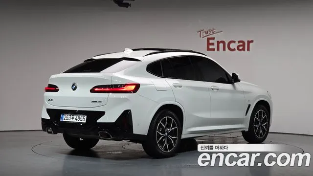 BMW X4 xDrive20i M Sport — Фото автомобиля 2