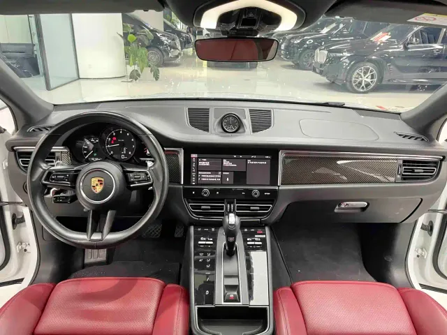 Porsche Macan — Фото автомобиля 4