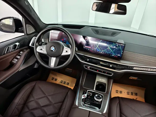 BMW X5 — Фото автомобиля 9